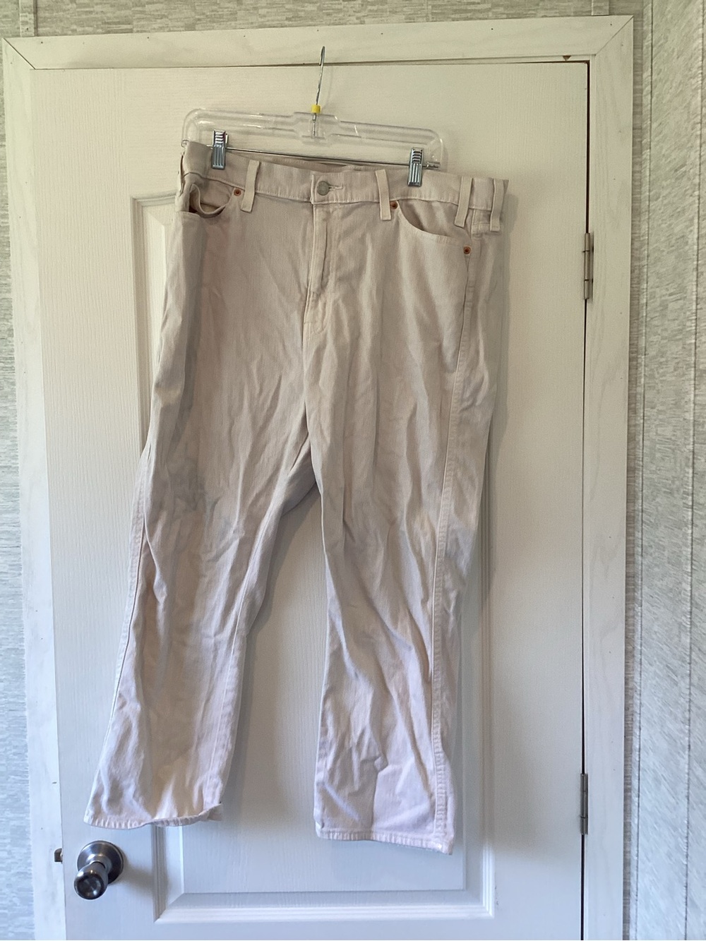 Levi's Signature womens High Rise Straight in Light Beige 18/34 EUC